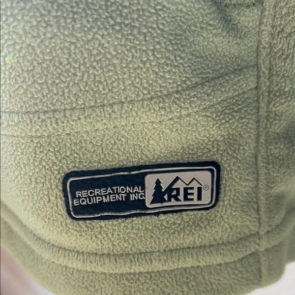 REI Vintage Light Green Light Weight Fleece Pocketed Hiking Turtle Neck Vest - Picture 10 of 13